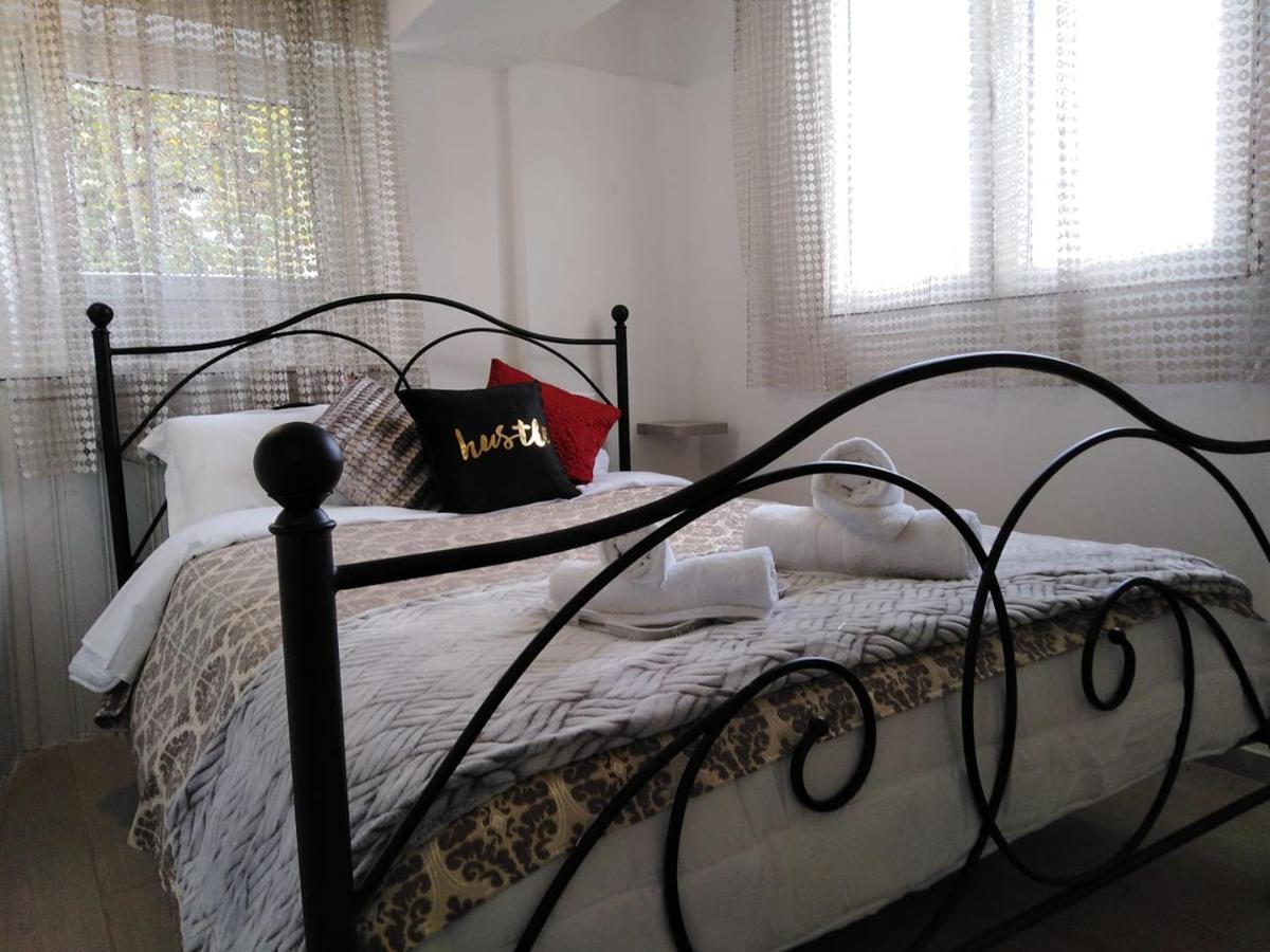 Katsikantaris Homes Paphos Eksteriør bilde